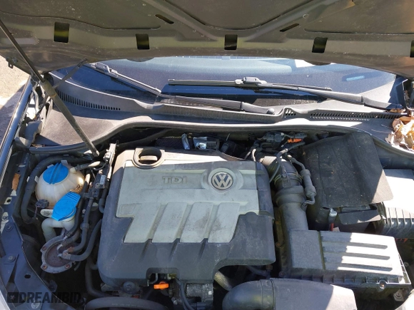 2011 Volkswagen Golf TDI with VIN WVWDM7AJ8BW249524, listed as a IAAI auction lot 41756165 with 171,300 mi miles. Bid and sale history available at carsss.com. Image 10.
