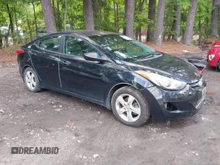 2013 Hyundai Elantra GLS z VIN KMHDH4AE0DU545363, wystawiony jako IAAI lot #42281675 z przebiegiem 129 249 mil mil oraz . Historia ofert i sprzedaży dostępna na DreamBid. Obrazek 1.