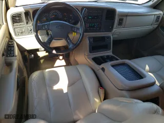 2004 Chevrolet Tahoe LT with VIN 1GNEC13Z24R276654, listed as a Copart auction lot 48378305 with 238,902 mi miles and Salvage Title. Bid and sale history available at carsss.com. Image 8.