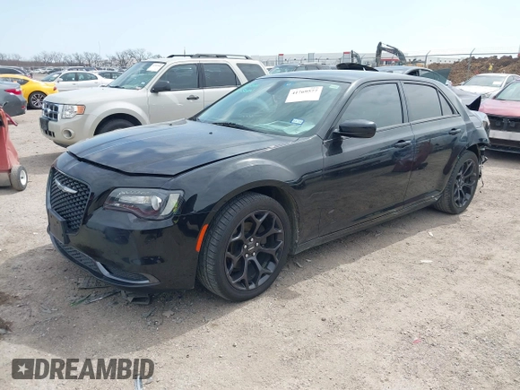 2019 Chrysler 300 Touring with VIN 2C3CCAAG7KH590626, listed as a IAAI auction lot 41769577 with 61,343 mi miles. Bid and sale history available at carsss.com. Image 18.