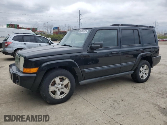 2007 Jeep Commander Sport z VIN 1J8HG48K97C527502, wystawiony jako Copart lot #52362625 z przebiegiem 156 639 mil mil oraz Czysty tytuł • Clean title. Historia ofert i sprzedaży dostępna na DreamBid. Obrazek 1.