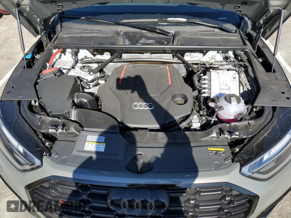 2025 Audi SQ5 Premium Plus with VIN WA1B4AFY6S2036938, listed as a Copart auction lot 88290625 with 449 mi miles and Salvage Title. Bid and sale history available at DreamBid. Image 12.