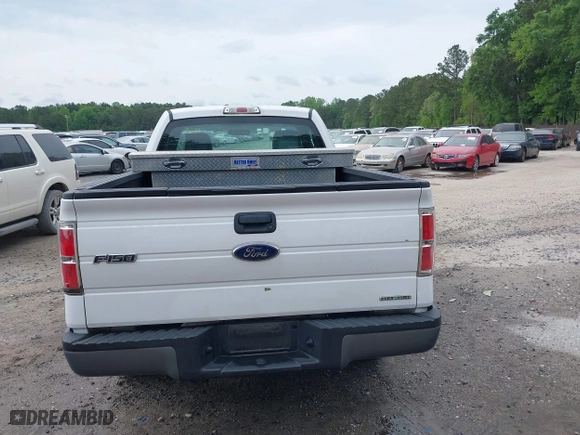 2014 Ford F-150 XL with VIN 1FTMF1CM5EKG22092, listed as a IAAI auction lot 41948999 with 156,233 mi miles. Bid and sale history available at carsss.com. Image 16.