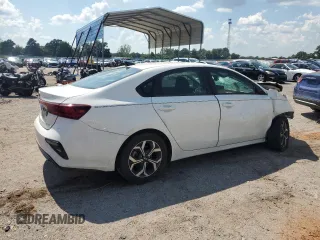 2019 Kia Forte LXS z VIN 3KPF24AD8KE012730, wystawiony jako Copart lot #63758095 z przebiegiem 78 541 mil mil oraz Nie do naprawy • Non repairable. Historia ofert i sprzedaży dostępna na DreamBid. Obrazek 3.