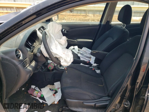 2019 Nissan Versa SV with VIN 3N1CN7AP8KL870963, listed as a Copart auction lot 60633035 with 152,231 mi miles and Salvage title. Bid and sale history available at DreamBid. Image 7.