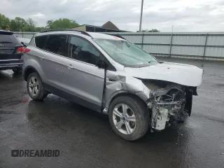 2016 Ford Escape SE z VIN 1FMCU9G93GUC68226, wystawiony jako Copart lot #56764355 z przebiegiem Nie podano mil oraz Szkoda całkowita • Salvage title. Historia ofert i sprzedaży dostępna na DreamBid. Obrazek 4.