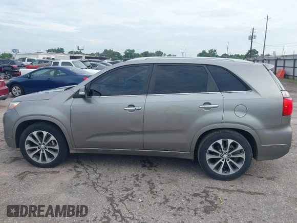 2014 Kia Sorento SX Limited with VIN 5XYKW4A73EG503792, listed as a IAAI auction lot 42684390 with 129,021 mi miles and . Bid and sale history available at DreamBid. Image 14.