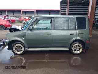2005 Scion xB z VIN JTLKT324454003196, wystawiony jako IAAI lot #41627123 z przebiegiem 173 851 mil mil oraz . Historia ofert i sprzedaży dostępna na DreamBid. Obrazek 14.