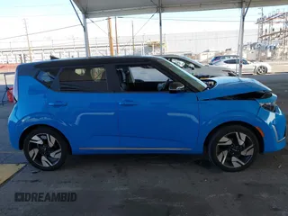 2023 Kia Soul GT-Line with VIN KNDJ53AUXP7193929, listed as a IAAI auction lot 41831491 with 34,200 mi miles. Bid and sale history available at carsss.com. Image 13.