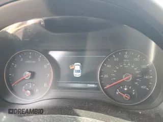2017 Kia Cadenza Technology with VIN KNALC4J19H5061734, listed as a Copart auction lot 68061044 with 70,998 mi miles and Salvage Title. Bid and sale history available at carsss.com. Image 9.