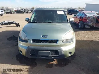 2010 Kia Soul + with VIN KNDJT2A24A7068057, listed as a IAAI auction lot 41464539 with 156,164 mi miles. Bid and sale history available at carsss.com. Image 6.