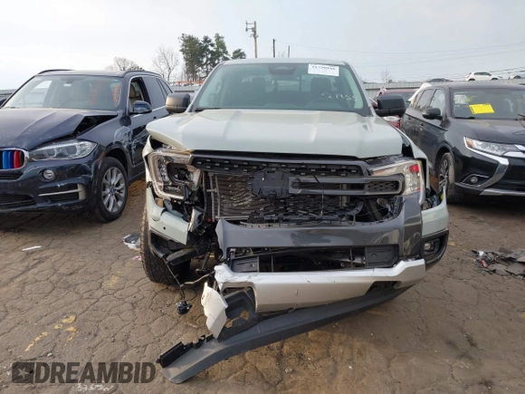 2024 Ford Ranger XLT with VIN 1FTER4HH7RLE32321, listed as a IAAI auction lot 41790946 with 9,000 mi miles. Bid and sale history available at carsss.com. Image 6.