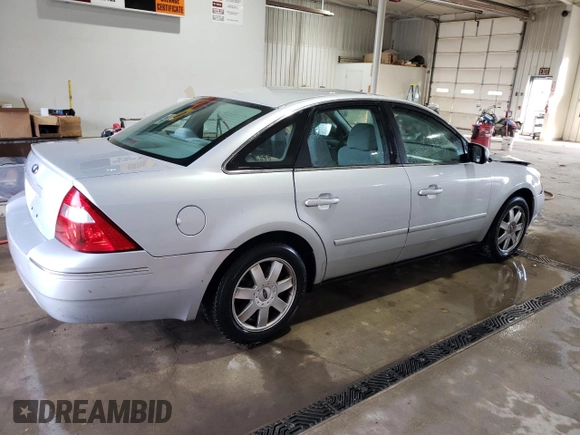 2005 Ford Five Hundred SE with VIN 1FAFP23195G175714, listed as a Copart auction lot 81057764 with 81,284 mi miles and Salvage Title. Bid and sale history available at carsss.com. Image 3.