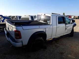 2019 Ram 3500 Laramie with VIN 3C63R3ML9KG542969, listed as a Copart auction lot 75699684 with 63,045 mi miles and Salvage Title. Bid and sale history available at carsss.com. Image 3.