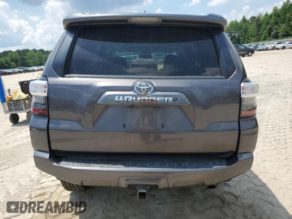 2018 Toyota 4Runner SR5 z VIN JTEBU5JR5J5594706, wystawiony jako Copart lot #62806365 z przebiegiem 103 428 mil mil oraz Szkoda całkowita • Salvage title. Historia ofert i sprzedaży dostępna na DreamBid. Obrazek 6.