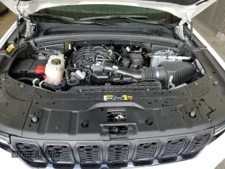 2024 Jeep Grand Cherokee Altitude z VIN 1C4RJGAG2R8546600, wystawiony jako Copart lot #81254985 z przebiegiem 33 527 mil mil oraz Czysty tytuł • Clean title. Historia ofert i sprzedaży dostępna na DreamBid. Obrazek 14.