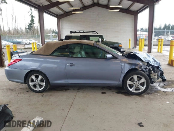 2004 Toyota Solara SE with VIN 4T1FA38P54U024301, listed as a IAAI auction lot 41504937 with 203,702 mi miles. Bid and sale history available at carsss.com. Image 13.
