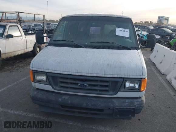 2005 Ford Econoline Cargo with VIN 1FTNE24L95HA86649, listed as a IAAI auction lot 41398220 with 254,721 mi miles. Bid and sale history available at carsss.com. Image 11.