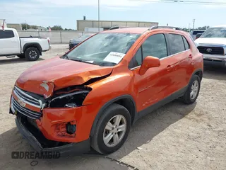 2016 Chevrolet Trax LT z VIN KL7CJPSB3GB642774, wystawiony jako IAAI lot #41800884 z przebiegiem 88 510 mil mil oraz . Historia ofert i sprzedaży dostępna na DreamBid. Obrazek 2.