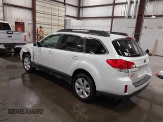 2011 Subaru Outback 2.5i Prem AWP with VIN 4S4BRBCC2B3442565, listed as a IAAI auction lot 42032820 with 207,677 mi miles. Bid and sale history available at carsss.com. Image 3.