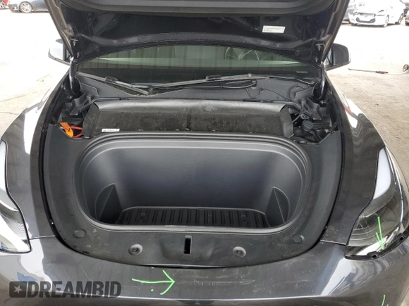 2025 Tesla Model Y Long Range with VIN 7SAYGDED2SF234388, listed as a Copart auction lot 47250965 with 3,702 mi miles and Salvage Title. Bid and sale history available at DreamBid. Image 13.