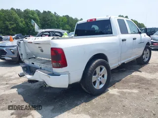 2012 Ram 1500 Express z VIN 1C6RD7FT4CS134208, wystawiony jako IAAI lot #42394244 z przebiegiem 237 895 mil mil oraz . Historia ofert i sprzedaży dostępna na DreamBid. Obrazek 4.