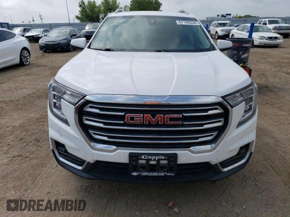 2022 GMC Terrain SLT with VIN 3GKALVEV8NL142480, listed as a Copart auction lot 67126334 with 61,338 mi miles and Salvage Title. Bid and sale history available at carsss.com. Image 5.
