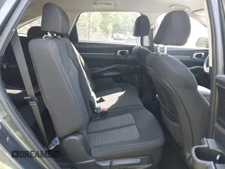 2021 Kia Sorento LX z VIN 5XYRG4LC5MG051378, wystawiony jako IAAI lot #42074038 z przebiegiem 101 678 mil mil oraz . Historia ofert i sprzedaży dostępna na DreamBid. Obrazek 8.