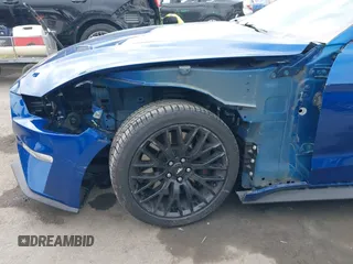 2018 Ford Mustang GT z VIN 1FA6P8CF2J5127010, wystawiony jako IAAI lot #42077900 z przebiegiem 77 023 mil mil oraz . Historia ofert i sprzedaży dostępna na DreamBid. Obrazek 6.