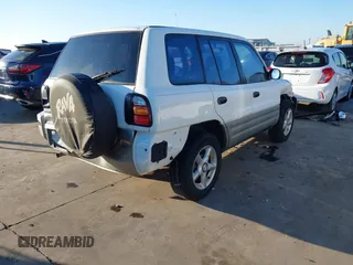 2000 Toyota RAV4 с VIN JT3GP10V1Y0044892, выставлен на аукционе IAAI как лот 41148809 с пробегом 220 848 миль миль и . История ставок и продаж доступна на DreamBid. Изображение 4.