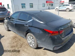 2019 Nissan Altima S z VIN 1N4BL4BV4KC244046, wystawiony jako IAAI lot #42018658 z przebiegiem 107 491 mil mil oraz . Historia ofert i sprzedaży dostępna na DreamBid. Obrazek 3.