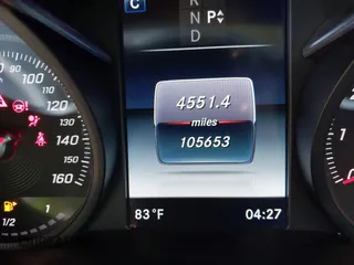 2017 Mercedes-Benz C 300 с VIN 55SWF4JB6HU188700, выставлен на аукционе IAAI как лот 42390502 с пробегом 105 653 миль миль и . История ставок и продаж доступна на DreamBid. Изображение 16.