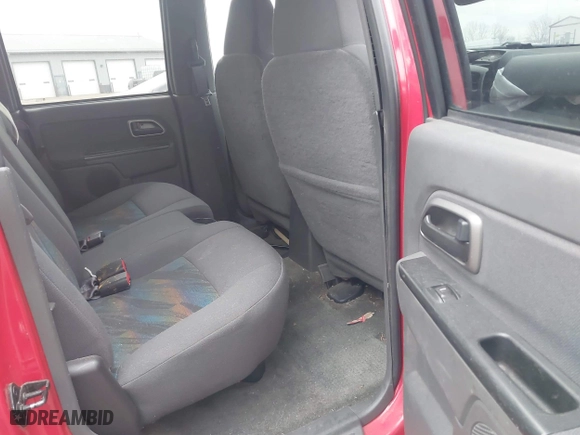 2005 Chevrolet Colorado 1SF LS Z71 with VIN 1GCDT136358265714, listed as a IAAI auction lot 41685690 with 117,999 mi miles. Bid and sale history available at carsss.com. Image 8.