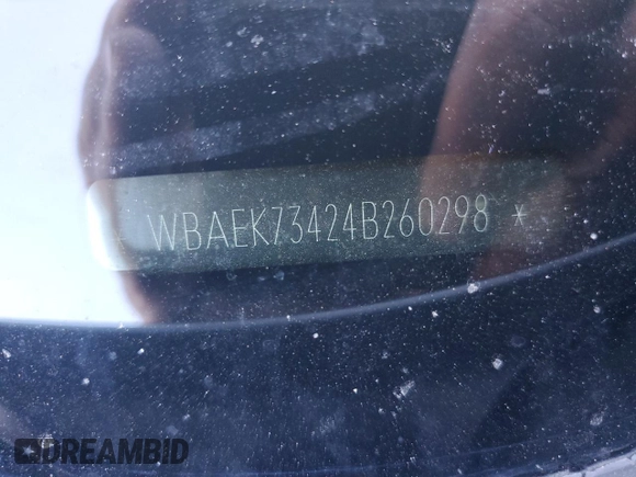 2004 BMW 6 Series 645Ci z VIN WBAEK73424B260298, wystawiony jako Copart lot #56266565 z przebiegiem 139 070 mil mil oraz Tytuł czysty. Historia ofert i sprzedaży dostępna na DreamBid. Obrazek 12.