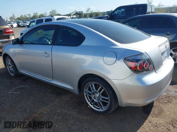 2010 Scion tC z VIN JTKDE3B75A0321993, wystawiony jako IAAI lot #41956324 z przebiegiem 135 852 mil mil oraz . Historia ofert i sprzedaży dostępna na DreamBid. Obrazek 3.