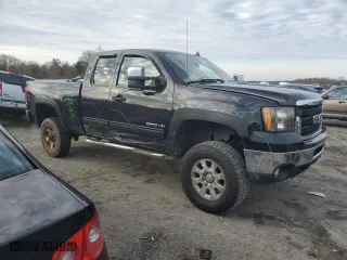 2011 GMC Sierra 2500HD SLE with VIN 1GT220CG4BZ212653, listed as a Copart auction lot 81278194 with 141,740 mi miles and Clean Title. Bid and sale history available at carsss.com. Image 4.