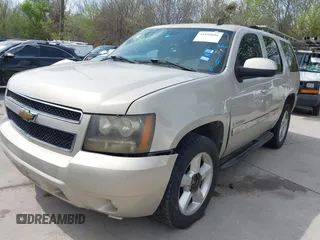 2007 Chevrolet Tahoe LS z VIN 1GNFC13J97R308812, wystawiony jako IAAI lot #41898016 z przebiegiem 178 559 mil mil oraz . Historia ofert i sprzedaży dostępna na DreamBid. Obrazek 13.