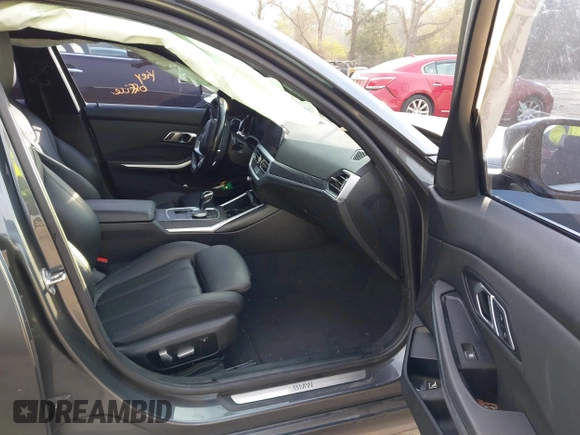 2019 BMW 3 Series 330i xDrive with VIN WBA5R7C53KAJ84615, listed as a IAAI auction lot 41774006 with Not provided miles and . Bid and sale history available at DreamBid. Image 5.