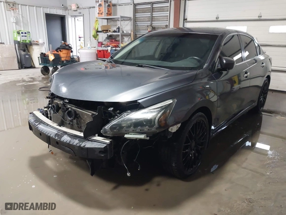 2013 Nissan Altima 3.5 SL with VIN 1N4BL3AP9DC145920, listed as a IAAI auction lot 41567844 with 140,198 mi miles. Bid and sale history available at carsss.com. Image 2.
