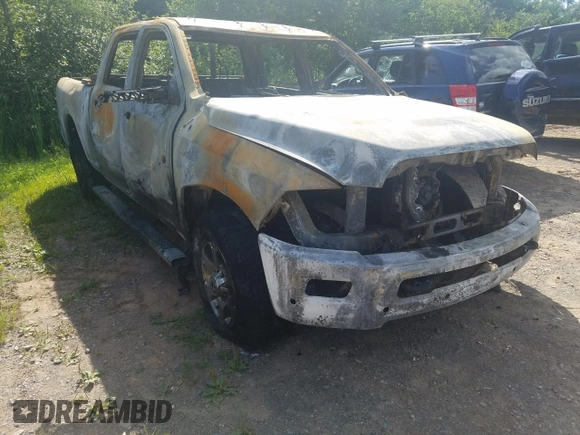 2017 Ram 2500 SLT с VIN 3C6UR5DL9HG767112, выставлен на аукционе Copart как лот 63832484 с пробегом Не указан миль и На запчасти • Non repairable. История ставок и продаж доступна на DreamBid. Изображение 4.