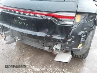 2020 Porsche Macan z VIN WP1AA2A56LLB07868, wystawiony jako IAAI lot #41277477 z przebiegiem 42 520 mil mil oraz . Historia ofert i sprzedaży dostępna na DreamBid. Obrazek 6.
