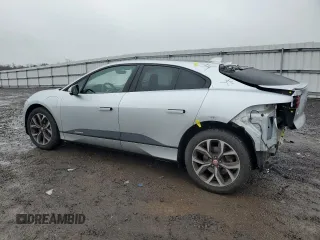 2020 Jaguar I-Pace SE z VIN SADHC2S16L1F79822, wystawiony jako Copart lot #42645034 z przebiegiem 17 033 mil mil oraz . Historia ofert i sprzedaży dostępna na DreamBid. Obrazek 2.