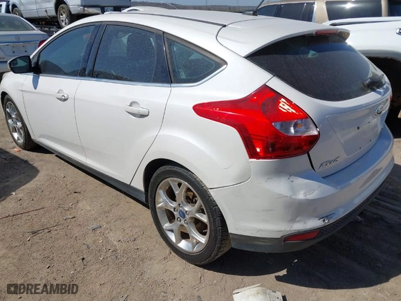 2012 Ford Focus SEL with VIN 1FAHP3M22CL378874, listed as a IAAI auction lot 41786414 with 190,504 mi miles. Bid and sale history available at carsss.com. Image 3.
