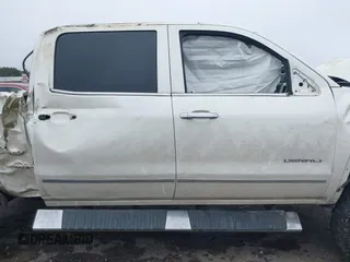 2014 GMC Sierra 1500 Denali z VIN 3GTU2WEJ5EG492544, wystawiony jako IAAI lot #41644535 z przebiegiem 215 469 mil mil oraz . Historia ofert i sprzedaży dostępna na DreamBid. Obrazek 13.