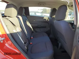 2018 Chevrolet Sonic LT z VIN 1G1JD6SB5J4118848, wystawiony jako Copart lot #83615174 z przebiegiem 17 483 mil mil oraz Szkoda całkowita • Salvage title. Historia ofert i sprzedaży dostępna na DreamBid. Obrazek 12.