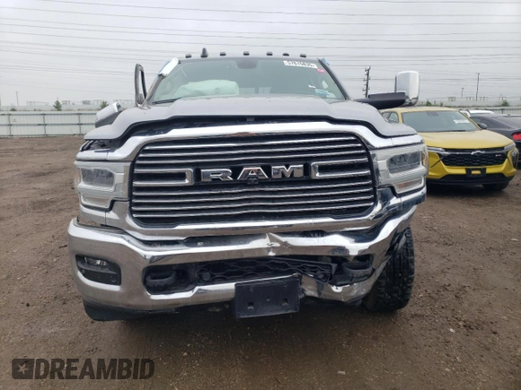 2022 Ram 3500 Laramie z VIN 3C63R3ML5NG279402, wystawiony jako Copart lot #57615835 z przebiegiem 72 313 mil mil oraz Czysty tytuł • Clean title. Historia ofert i sprzedaży dostępna na DreamBid. Obrazek 5.