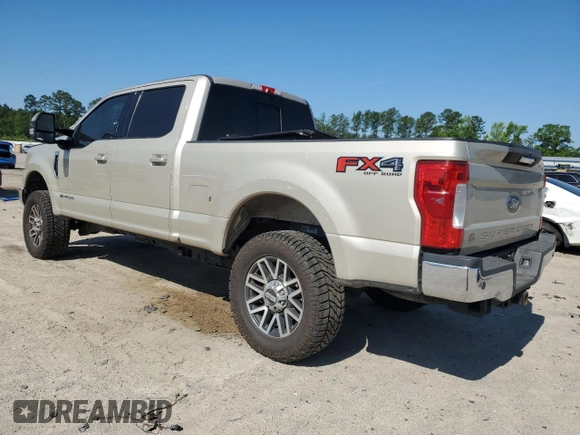 2017 Ford F-250 Lariat z VIN 1FT7W2BT4HEE81000, wystawiony jako Copart lot #54403275 z przebiegiem 125 666 mil mil oraz Czysty tytuł • Clean title. Historia ofert i sprzedaży dostępna na DreamBid. Obrazek 2.