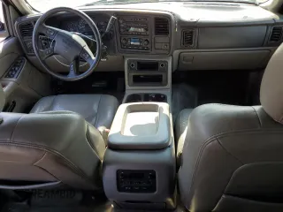 2004 GMC Yukon SLT with VIN 1GKEC13T54R296969, listed as a Copart auction lot 52738825 with 185,049 mi miles and Salvage Title. Bid and sale history available at carsss.com. Image 8.