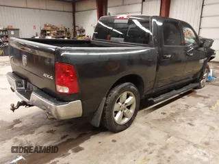 2016 Ram 1500 Big Horn z VIN 1C6RR7LT3GS305235, wystawiony jako IAAI lot #41955334 z przebiegiem 211 673 mil mil oraz . Historia ofert i sprzedaży dostępna na DreamBid. Obrazek 4.