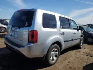 2013 Honda Pilot LX with VIN 5FNYF4H23DB020992, listed as a Copart auction lot 49983735 with 108,925 mi miles and Salvage Title. Bid and sale history available at carsss.com. Image 3.